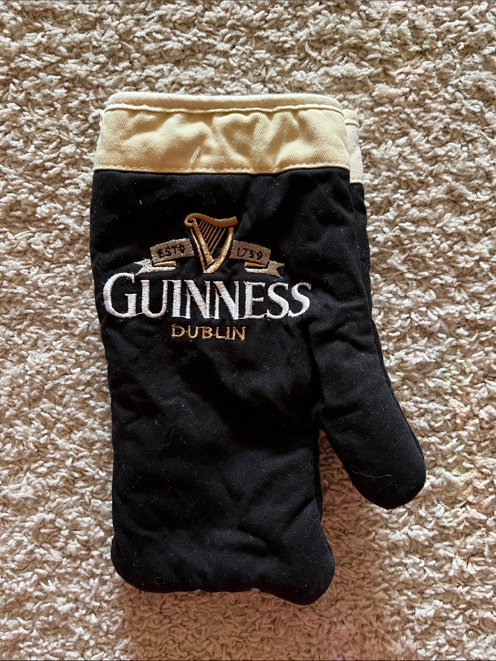 Guinness Black and Cream Embroidered Oven Mitt